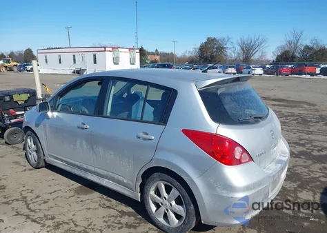 2011 Nissan Versa 1.8Sl z USA, uszkodzony, nr VIN 3N1BC1CP3BL367868